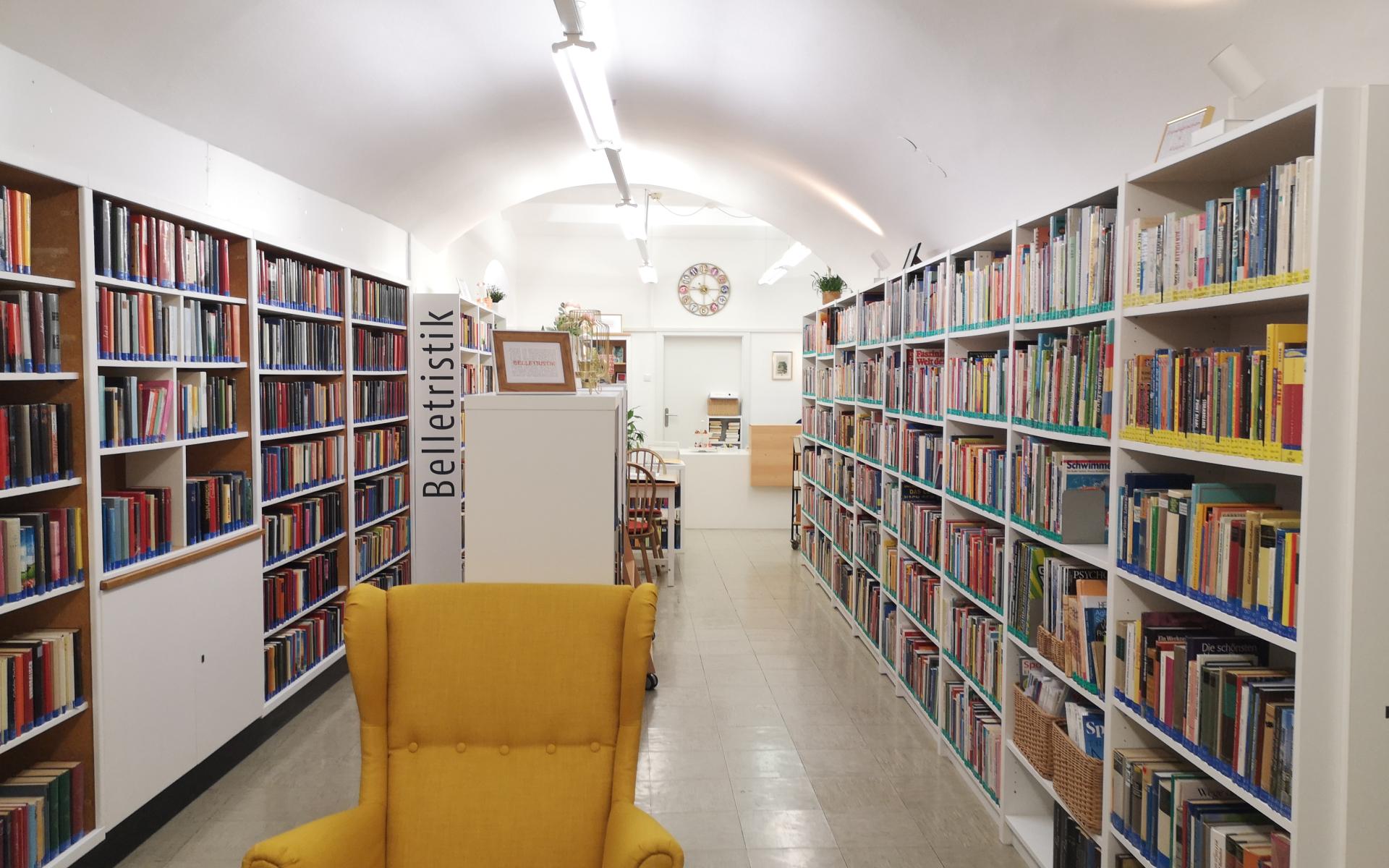 Raum der Bücherei